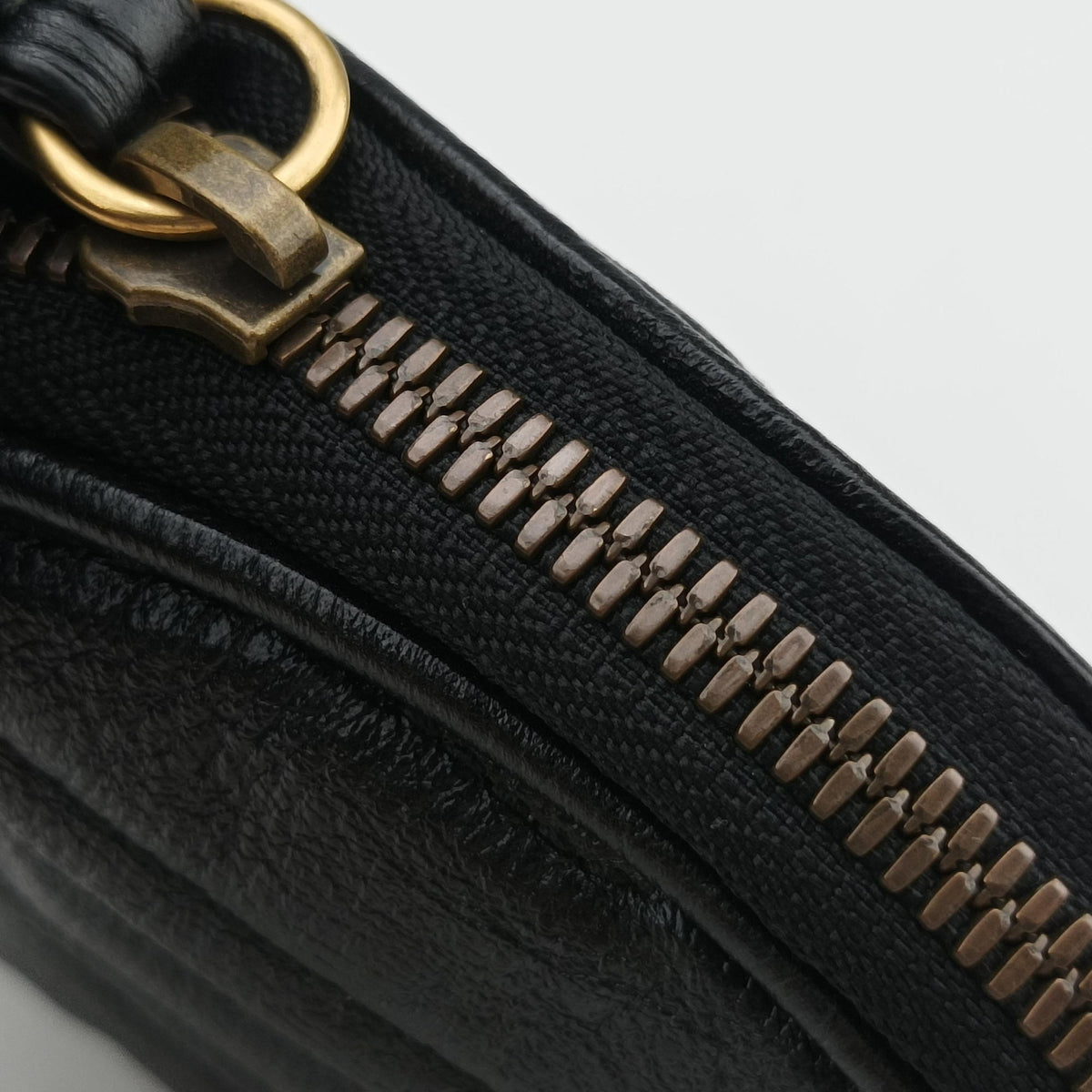 Secondhand Gucci GG Marmont Black Leather 524597 clutchbag | stylenewstar