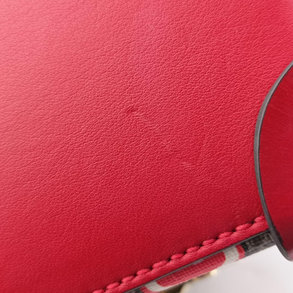 Vintage Gucci GG Apple Padlock Bamboo beige×red×multi PVC coated canvas×Leather 603221 shoulderbag | stylenewstar