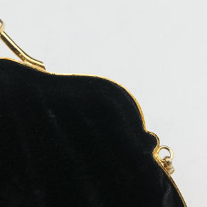 Pre-owned Gucci GG Metal Minaudiere Shell Golden Metal  shoulderbag | stylenewstar