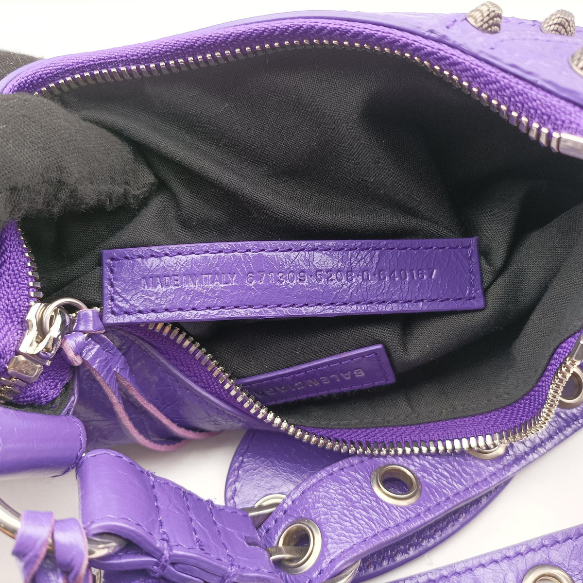 Vintage Balenciaga Le Cagole Purple cloth  shoulderbag | stylenewstar