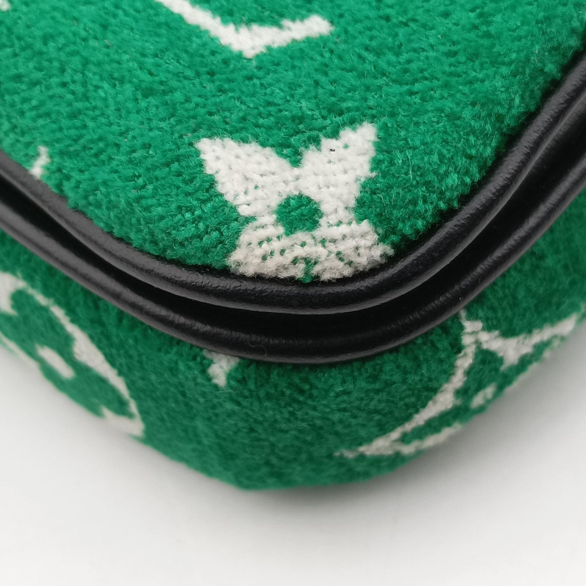 Pre-owned Louis Vuitton Monogram Micro Metis Green x Black x White Velvet M81494 shoulderbag | stylenewstar