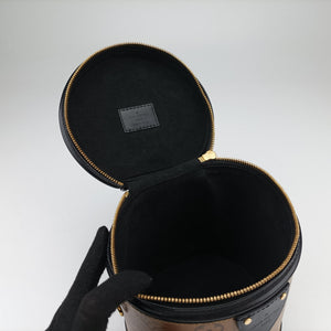 Pre-owned Louis Vuitton Cannes Brown × Black Monogram Reverse Giant M43986 shoulderbag | stylenewstar