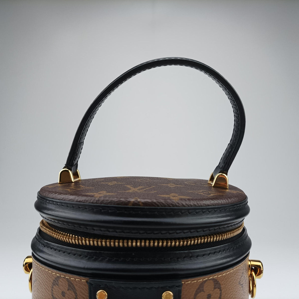 Pre-owned Louis Vuitton Cannes Brown × Black Monogram Reverse Giant M43986 shoulderbag | stylenewstar