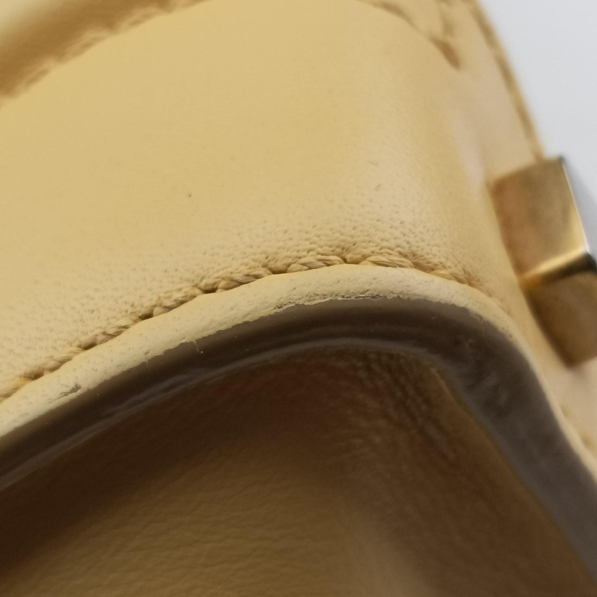 Pre-owned Celine Luggage Micro shopper Yellow Leather  handbag | stylenewstar