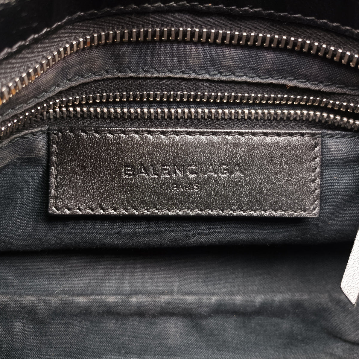 Pre-owned Balenciaga Classic City Black Raffia x Leather  shoulderbag | stylenewstar