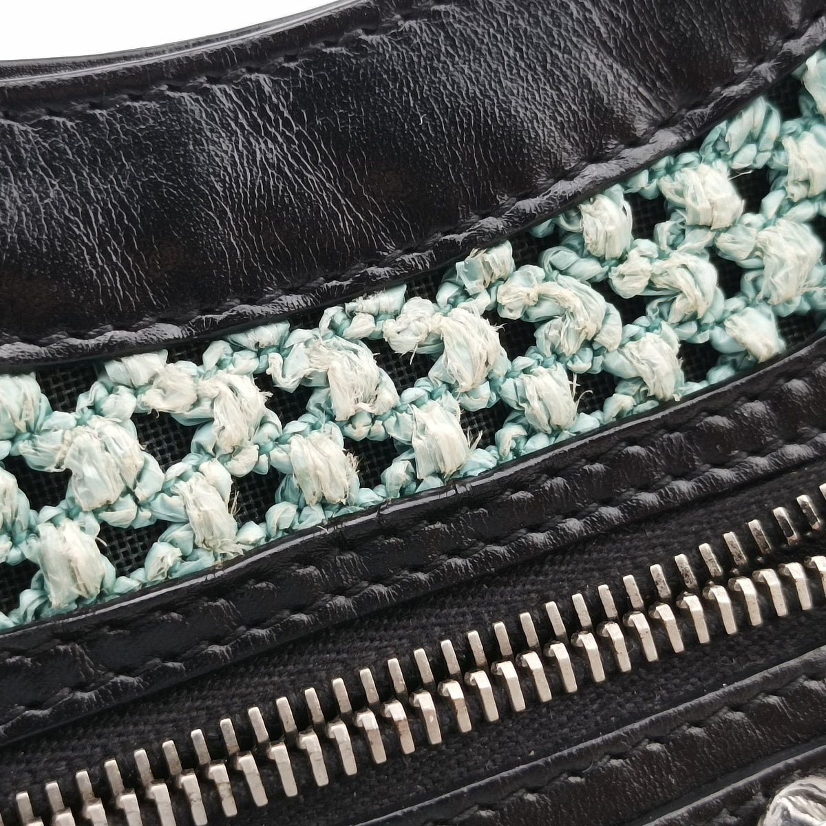 Pre-owned Balenciaga Classic City Black Raffia x Leather  shoulderbag | stylenewstar