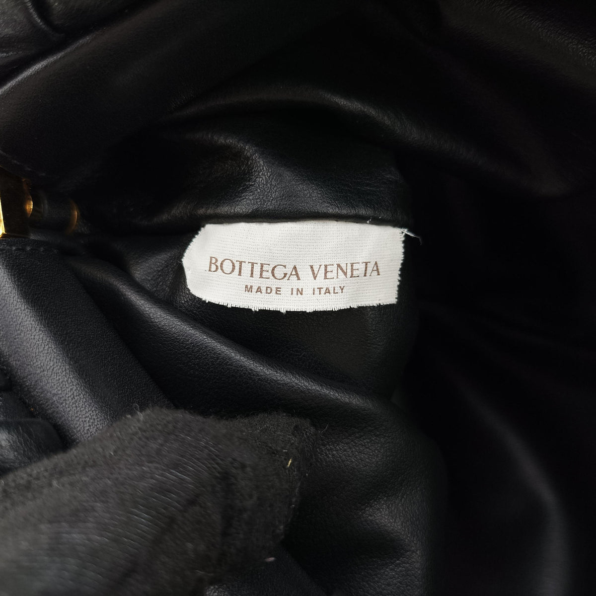 Secondhand Bottega Veneta THE Chain Pouch Black lambskin  shoulderbag | stylenewstar