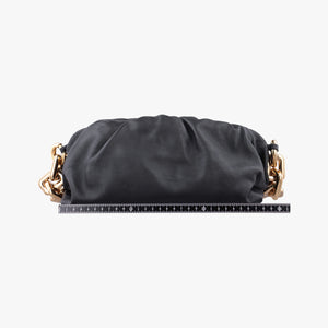 Secondhand Bottega Veneta THE Chain Pouch Black lambskin  shoulderbag | stylenewstar