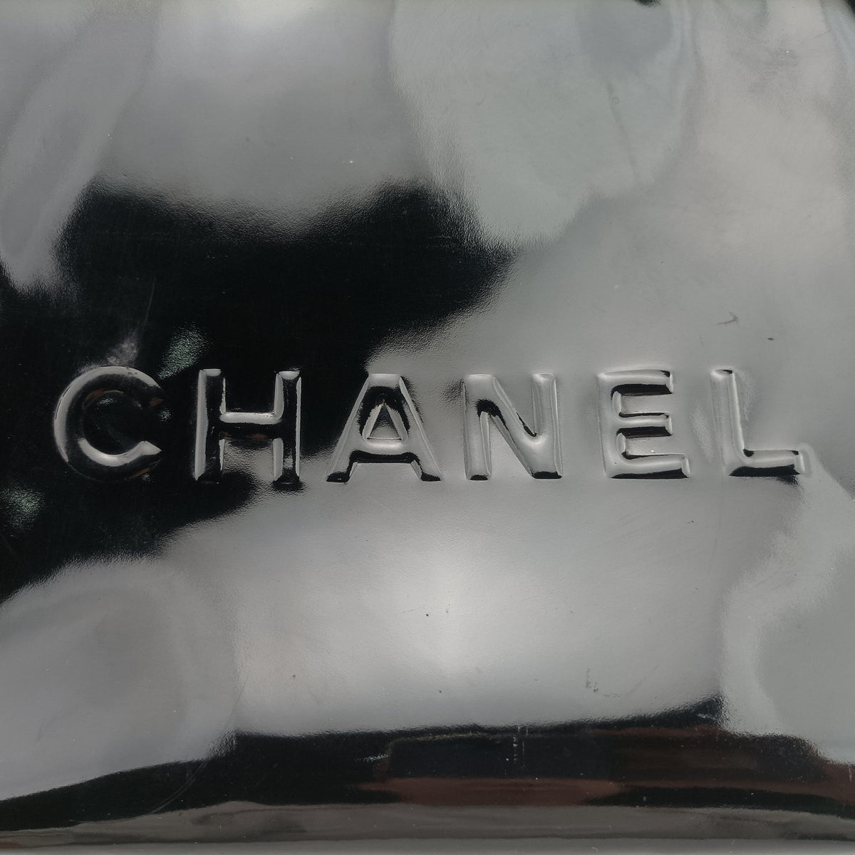 Pre-owned Chanel Tote Black Enamel  handbag | stylenewstar