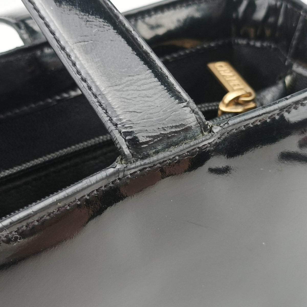 Pre-owned Chanel Tote Black Enamel  handbag | stylenewstar