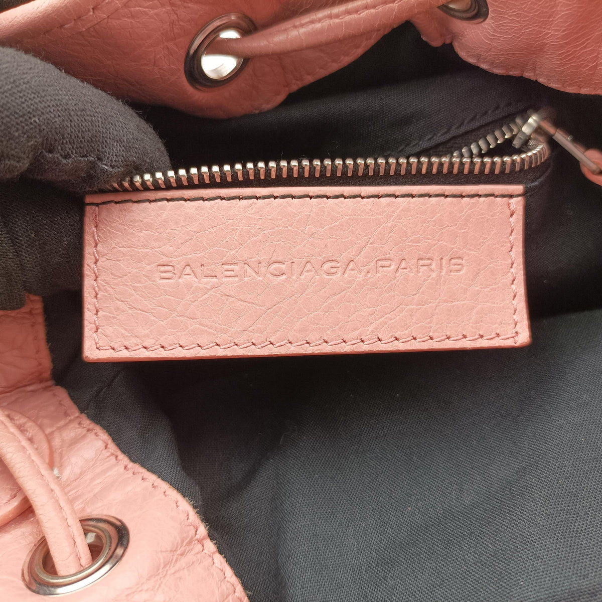 Pre-owned Balenciaga Pompon Pink Lambskin  shoulderbag | stylenewstar