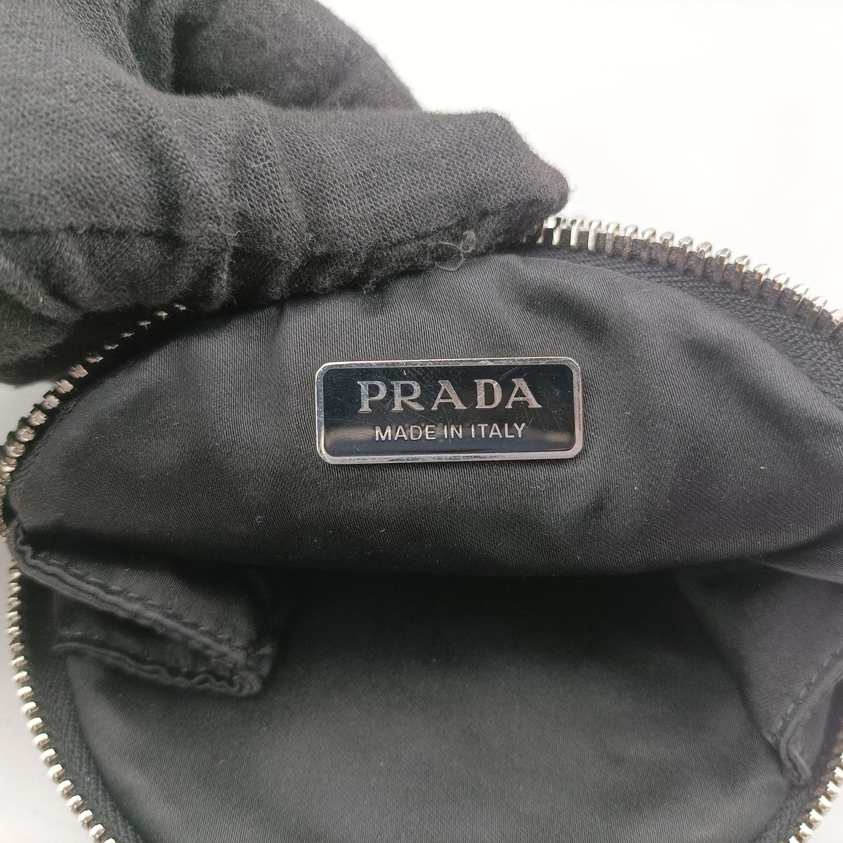 Secondhand Prada crystal-embellished round Black Rhinestone 1NR003 shoulderbag | stylenewstar