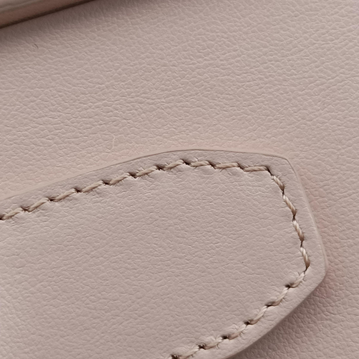 Pre-owned Fendi FENDI Box Packaging Pink Leather 8BT339 shoulderbag | stylenewstar