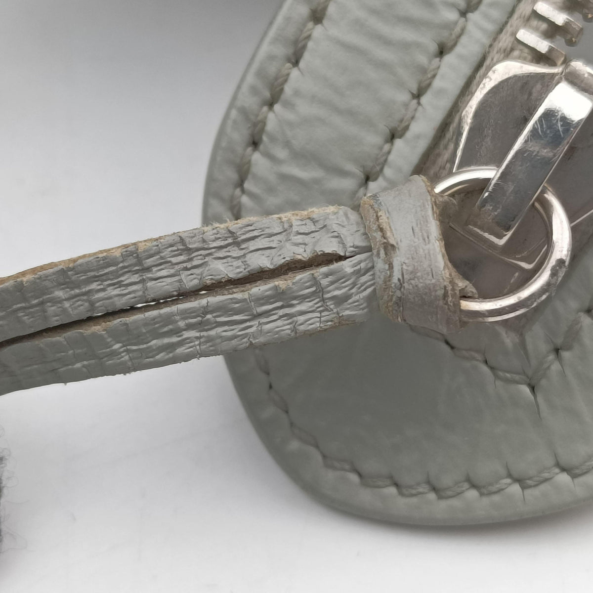 Vintage Balenciaga Classic City Mini Grey lambskin  shoulderbag | stylenewstar