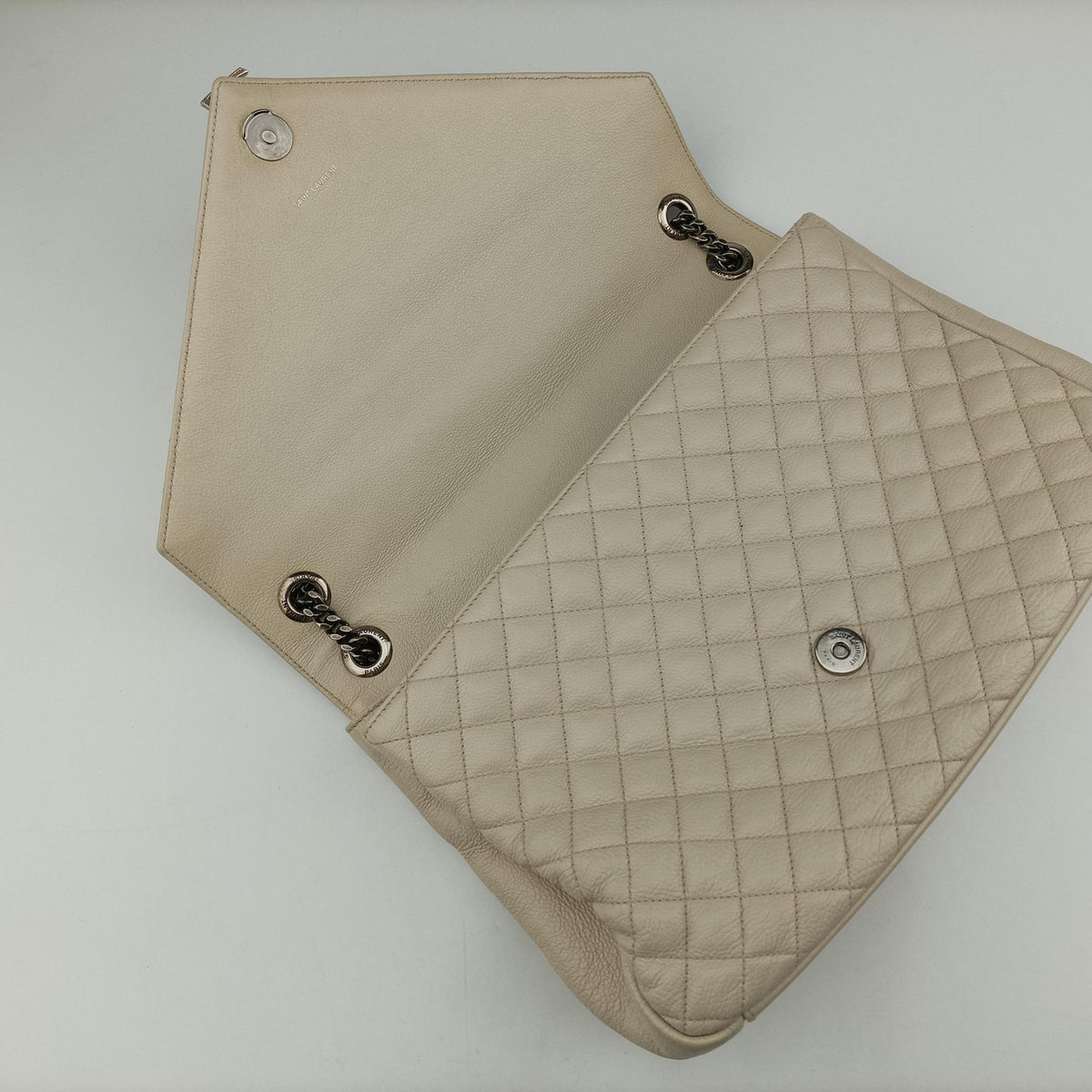 Vintage Yves Saint Laurent ENVELOPE White Leather 440115 shoulderbag | stylenewstar