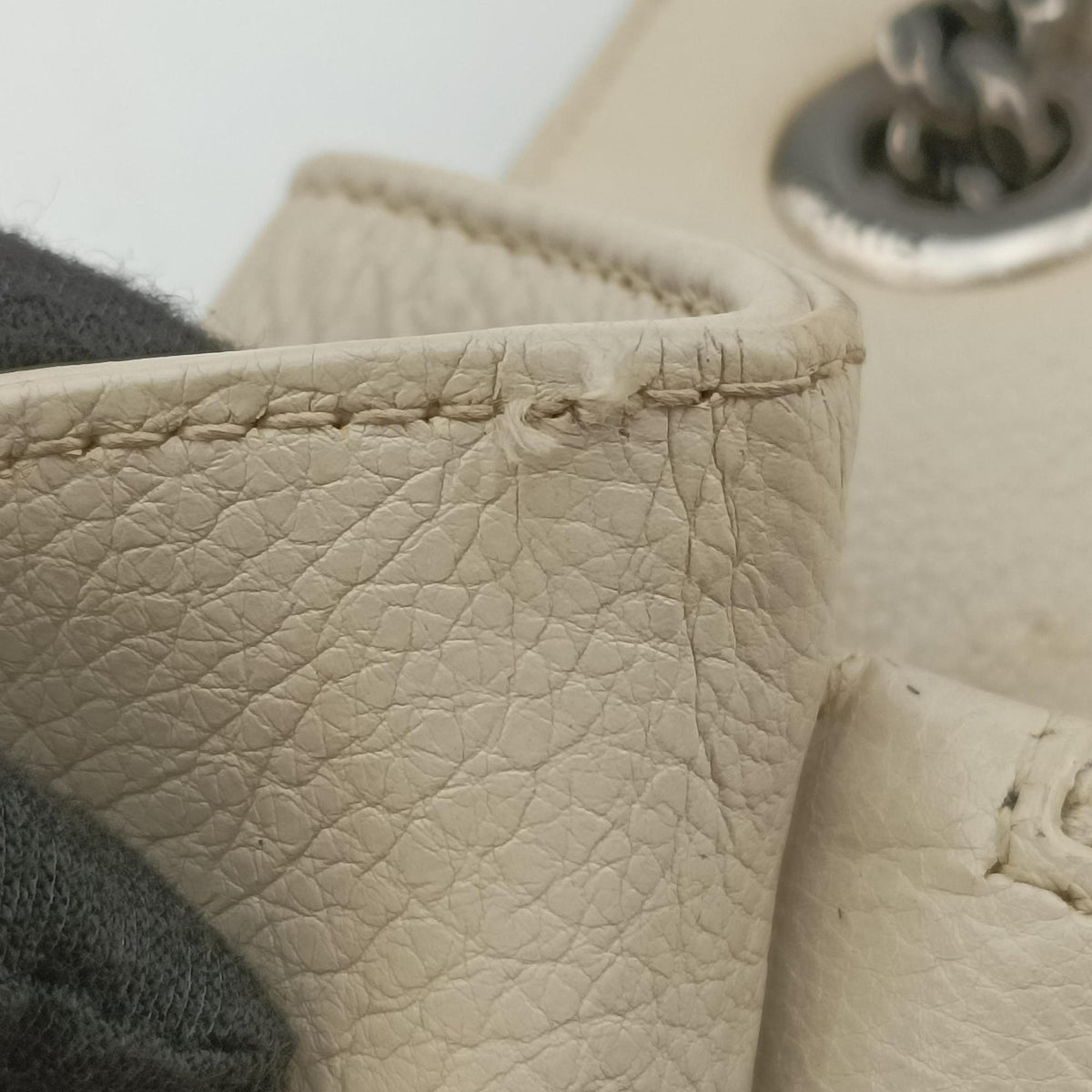 Vintage Yves Saint Laurent ENVELOPE White Leather 440115 shoulderbag | stylenewstar