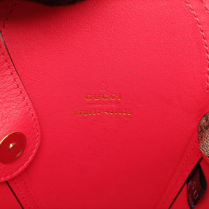 Pre-owned Gucci love heart Brown PVC coated canvas 678133 shoulderbag | stylenewstar