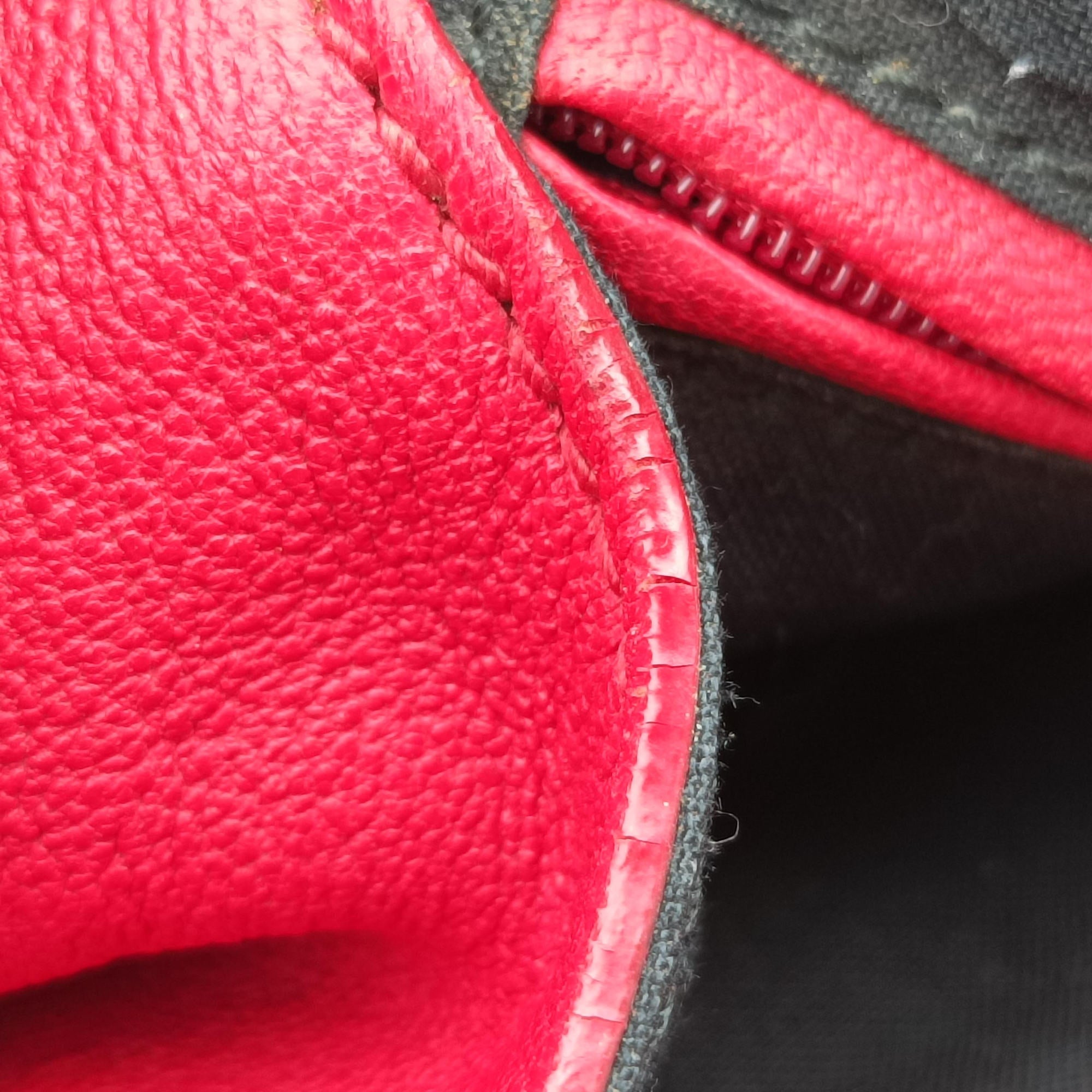 Secondhand Yves Saint Laurent Cabas ChYc Red Leather 279079 handbag | stylenewstar