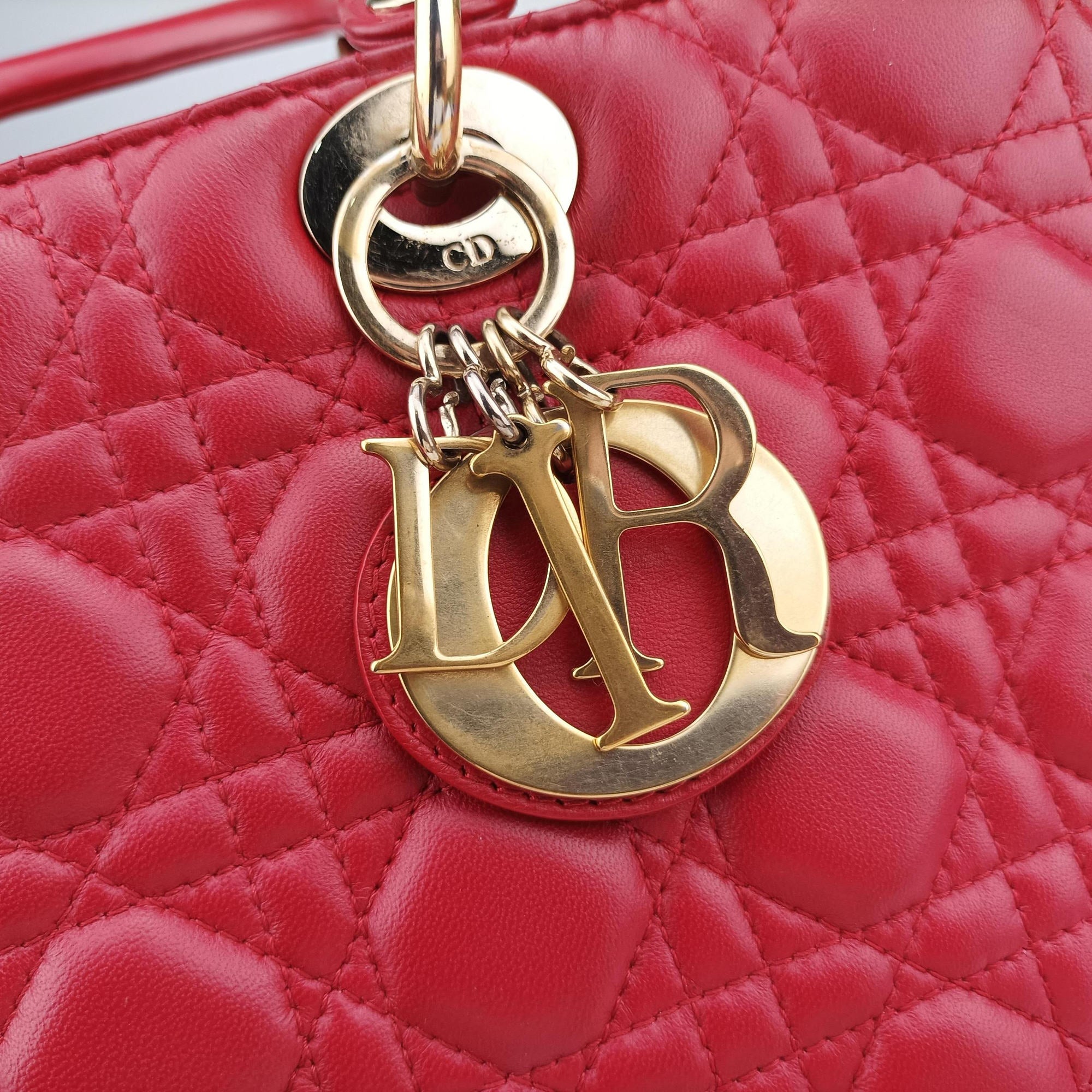 Pre-owned Christian Dior Lady Dior Red lambskin  shoulderbag | stylenewstar