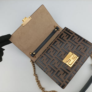 Pre-owned Fendi Kan U Brown×black Leather 8M0417 shoulderbag | stylenewstar