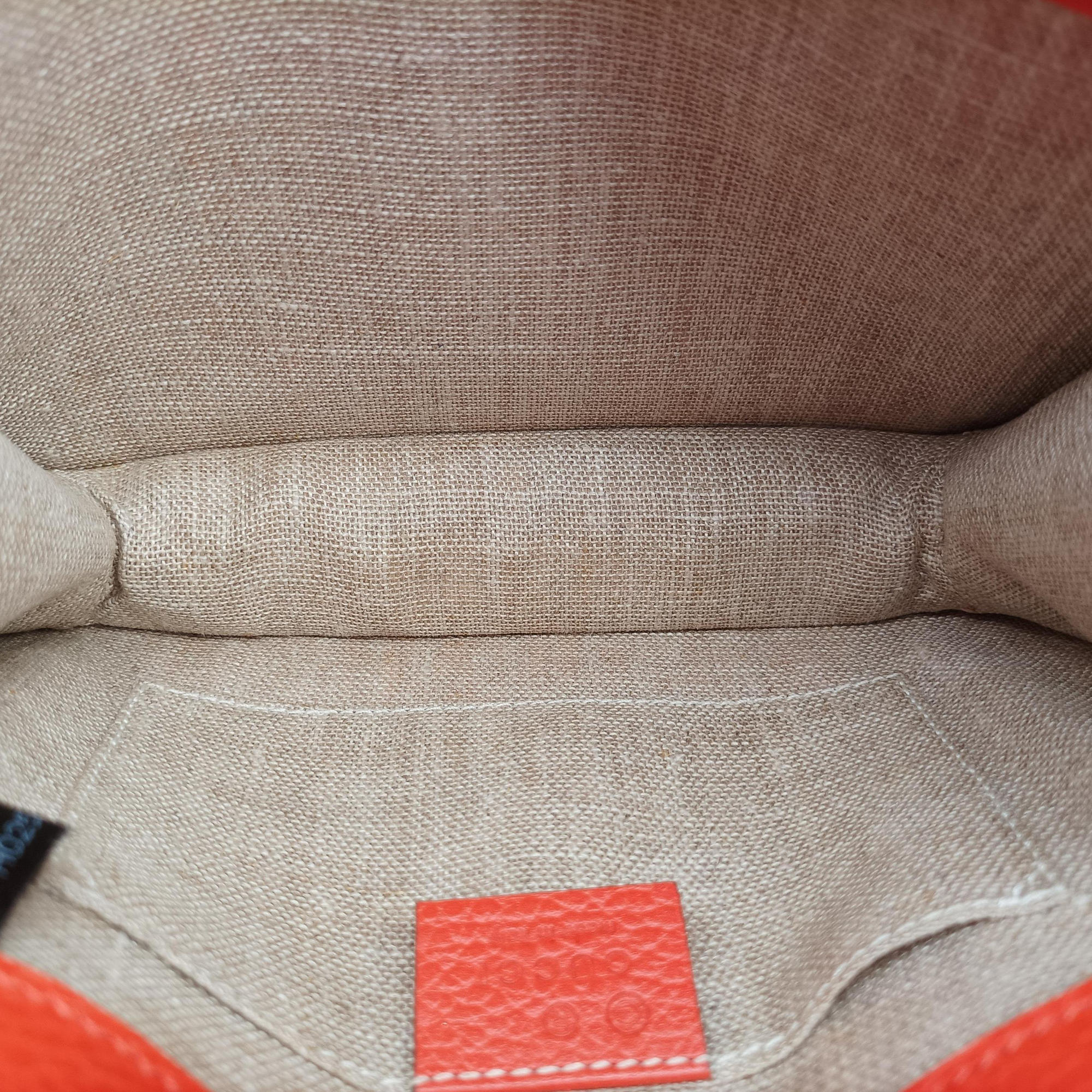 Pre-owned Gucci Interlocking G Orange Leather 510304 shoulderbag | stylenewstar