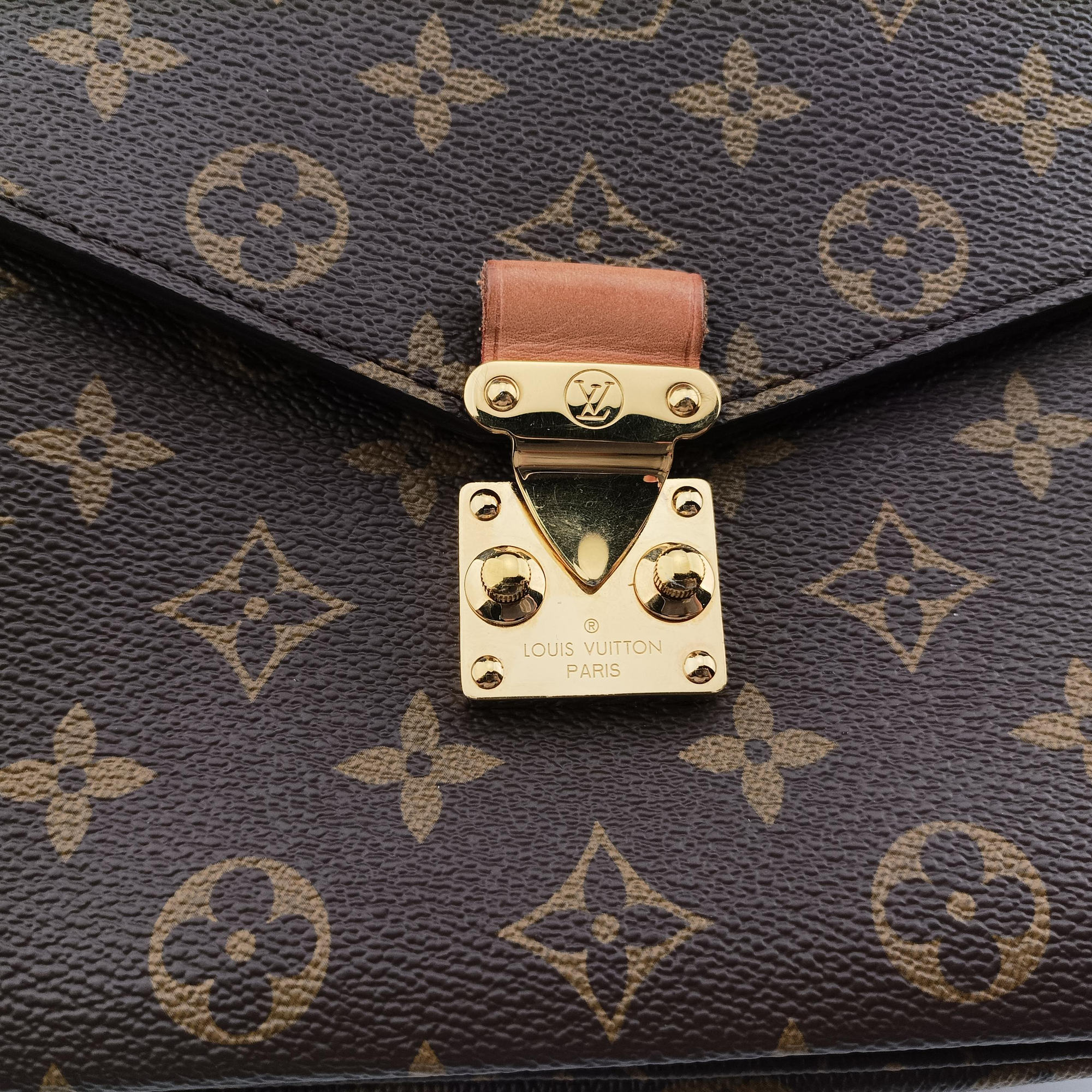 Pre-owned Louis Vuitton Pochette Metis MM Brown Monogram Canvas M44875 shoulderbag | stylenewstar