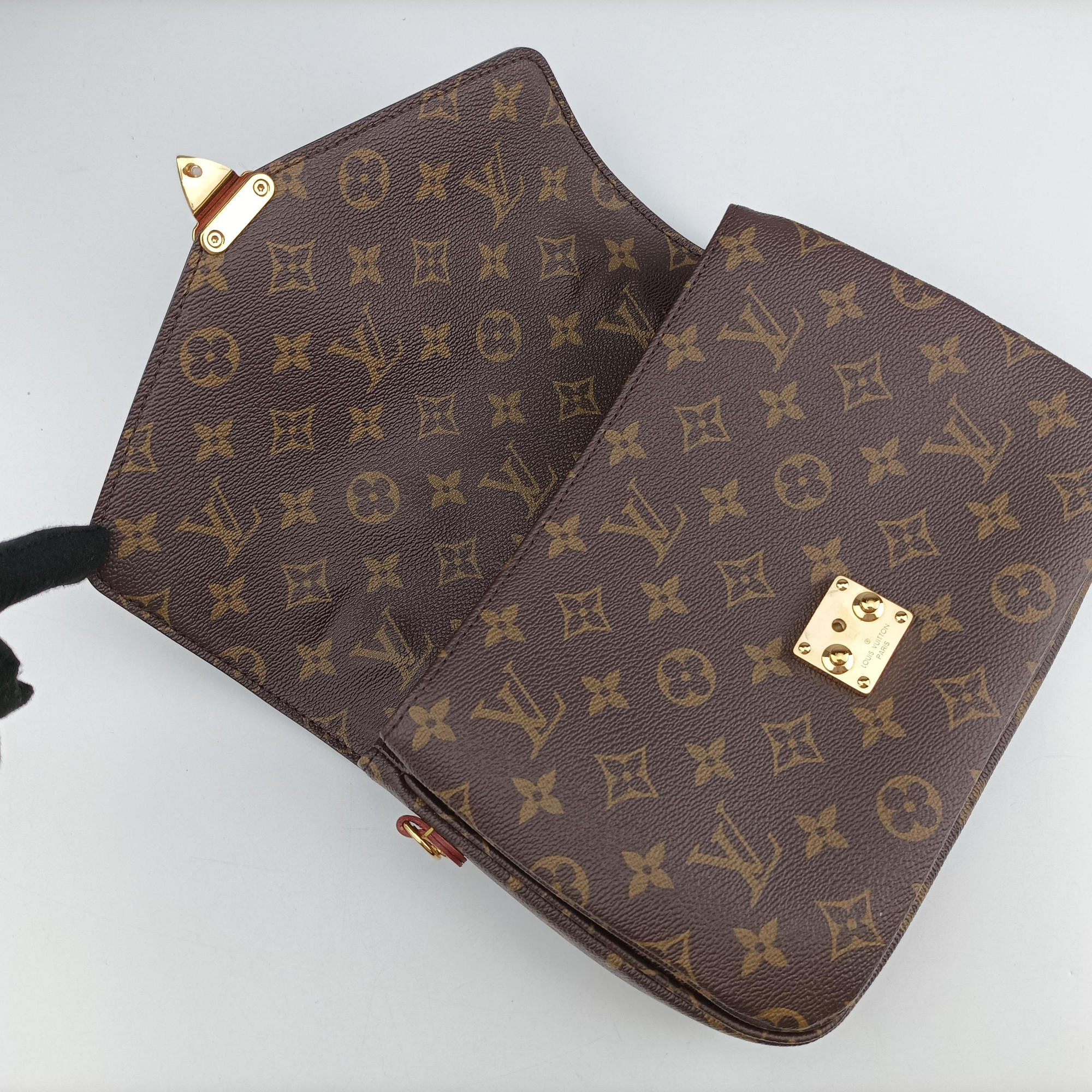 Pre-owned Louis Vuitton Pochette Metis MM Brown Monogram Canvas M44875 shoulderbag | stylenewstar
