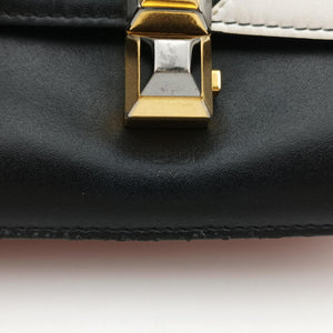 Pre-owned Fendi Kan I Black Leather 8M0381 shoulderbag | stylenewstar