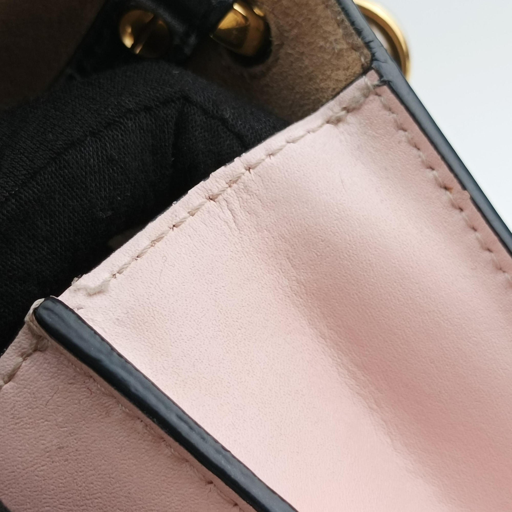 Pre-owned Fendi Kan I Black Leather 8M0381 shoulderbag | stylenewstar