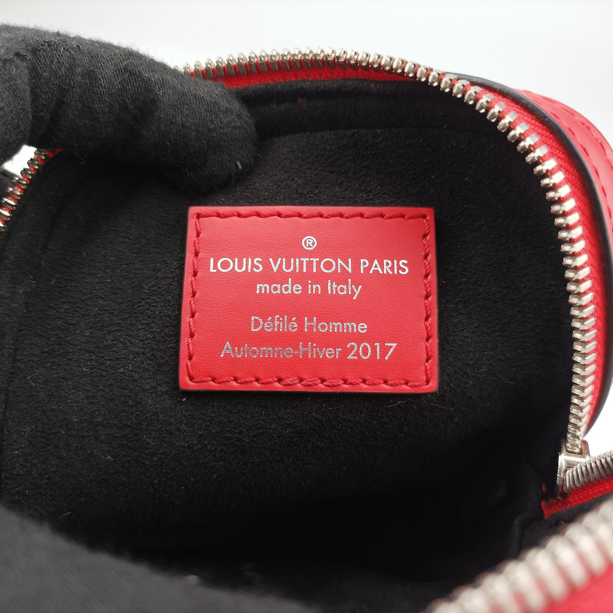 Pre-owned Louis Vuitton Danube PPM Supreme Collaboration ROUGE×white Epi M53434 shoulderbag | stylenewstar