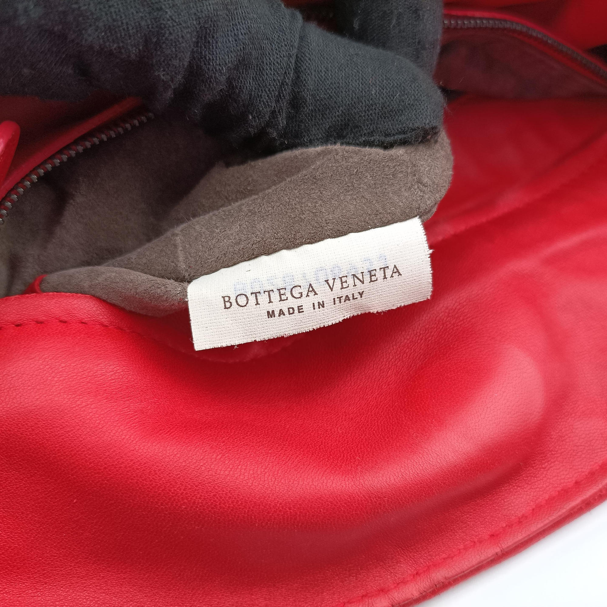 Pre-owned Bottega Veneta Parachute Intrecciato Red Lambskin  handbag | stylenewstar
