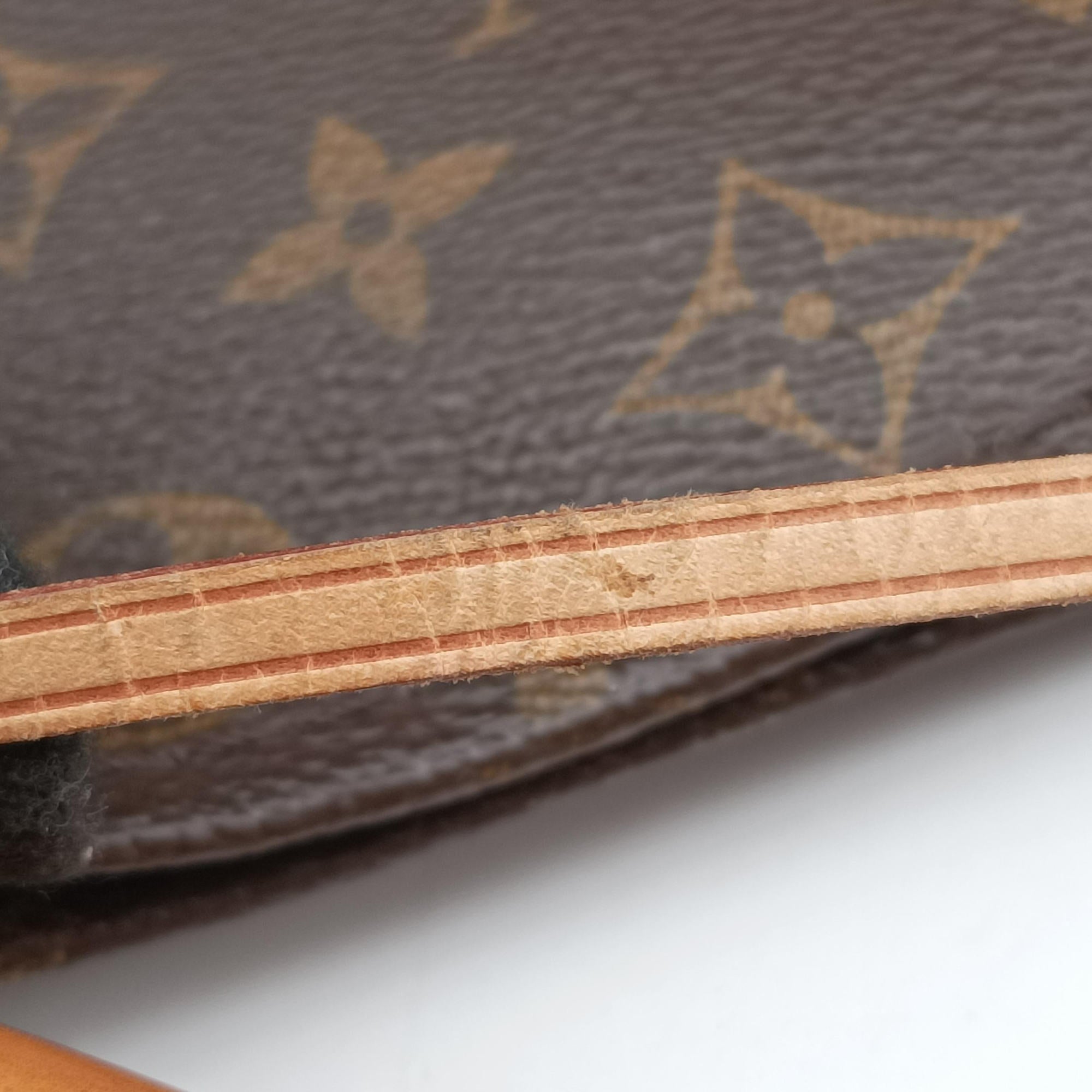 Vintage Louis Vuitton ARTSY MM Brown Monogram Canvas M40249 handbag | stylenewstar