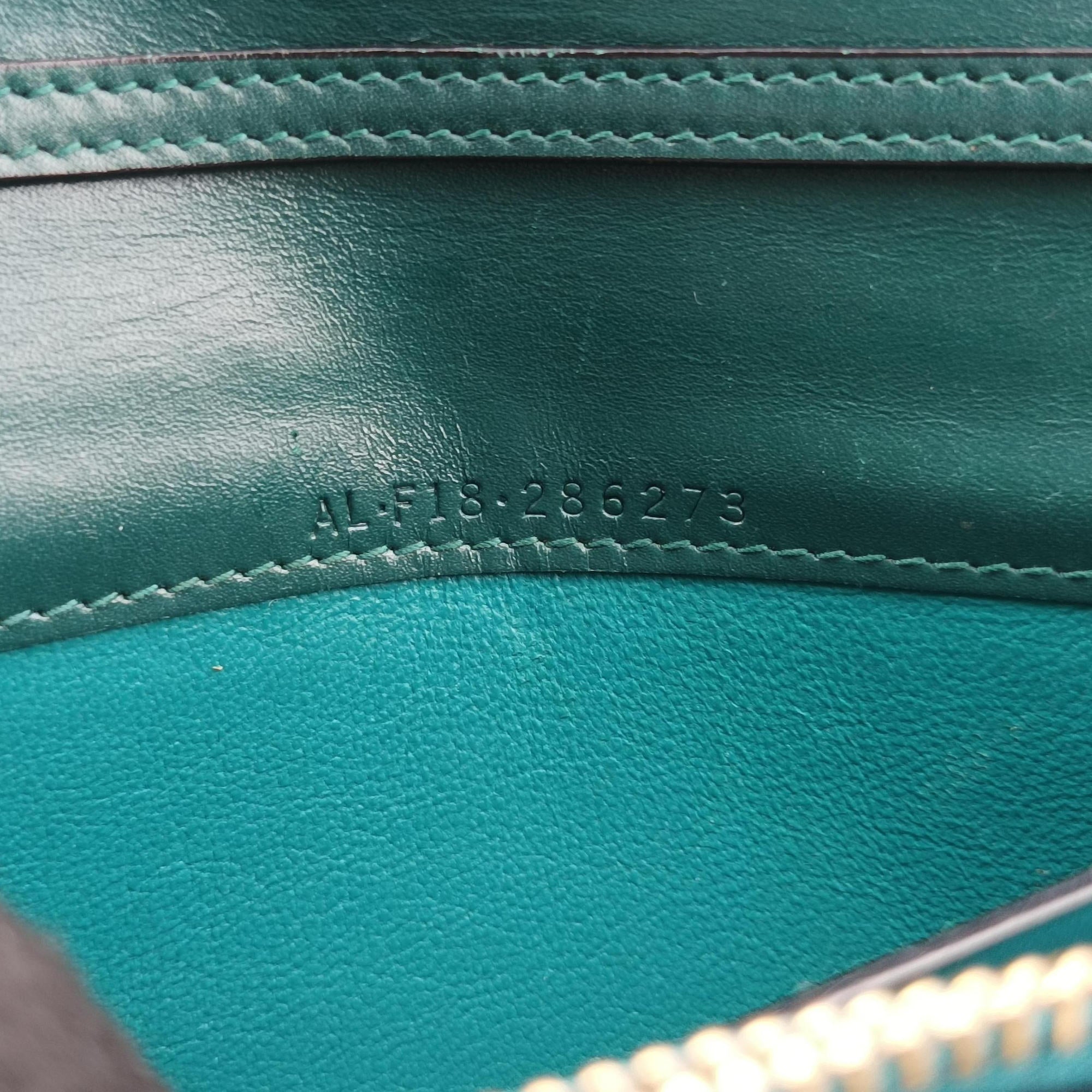 Secondhand Bvlgari SERPENTI FOREVER Green Leather  shoulderbag | stylenewstar