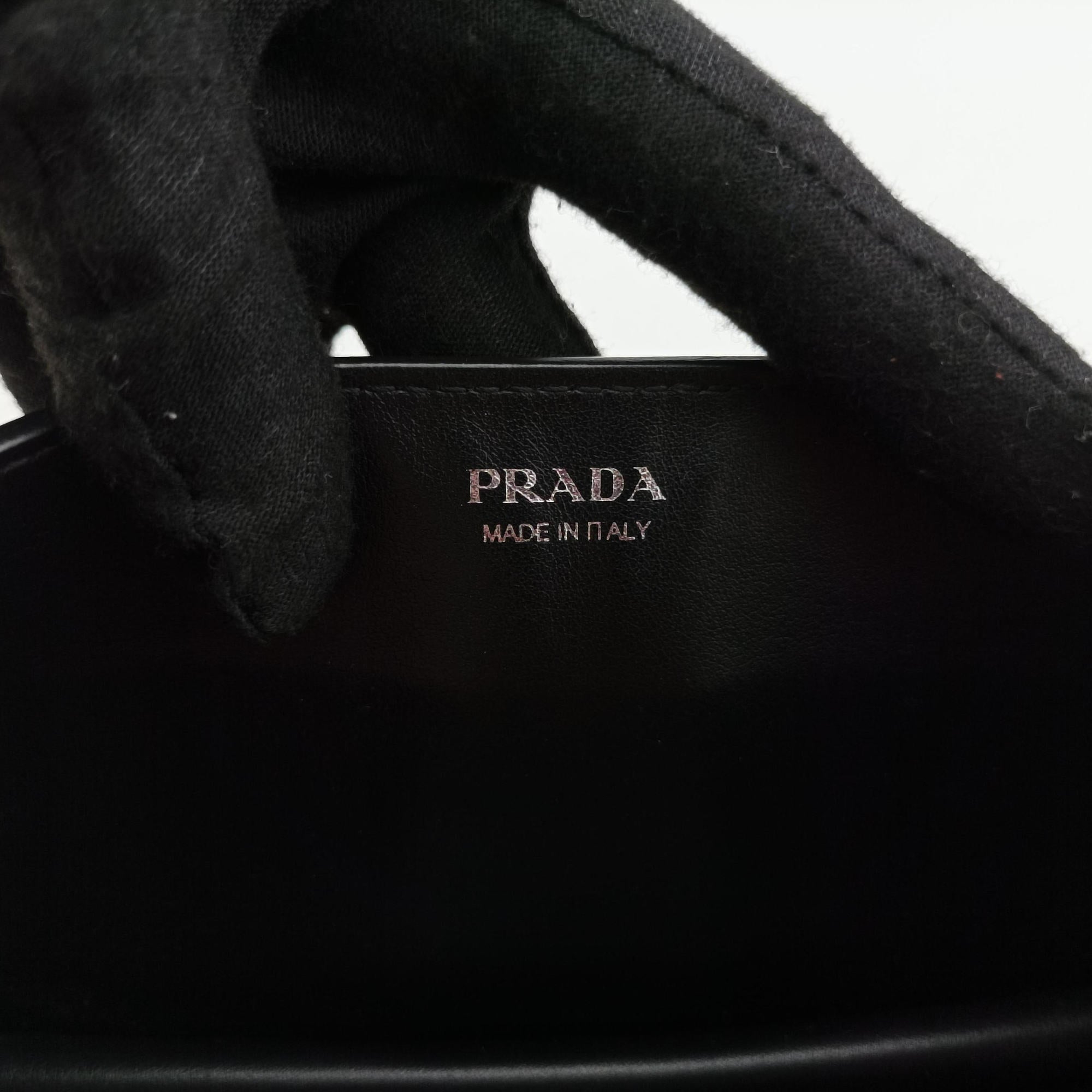Secondhand Prada Elektra Studded Red Leather IDH061 shoulderbag | stylenewstar