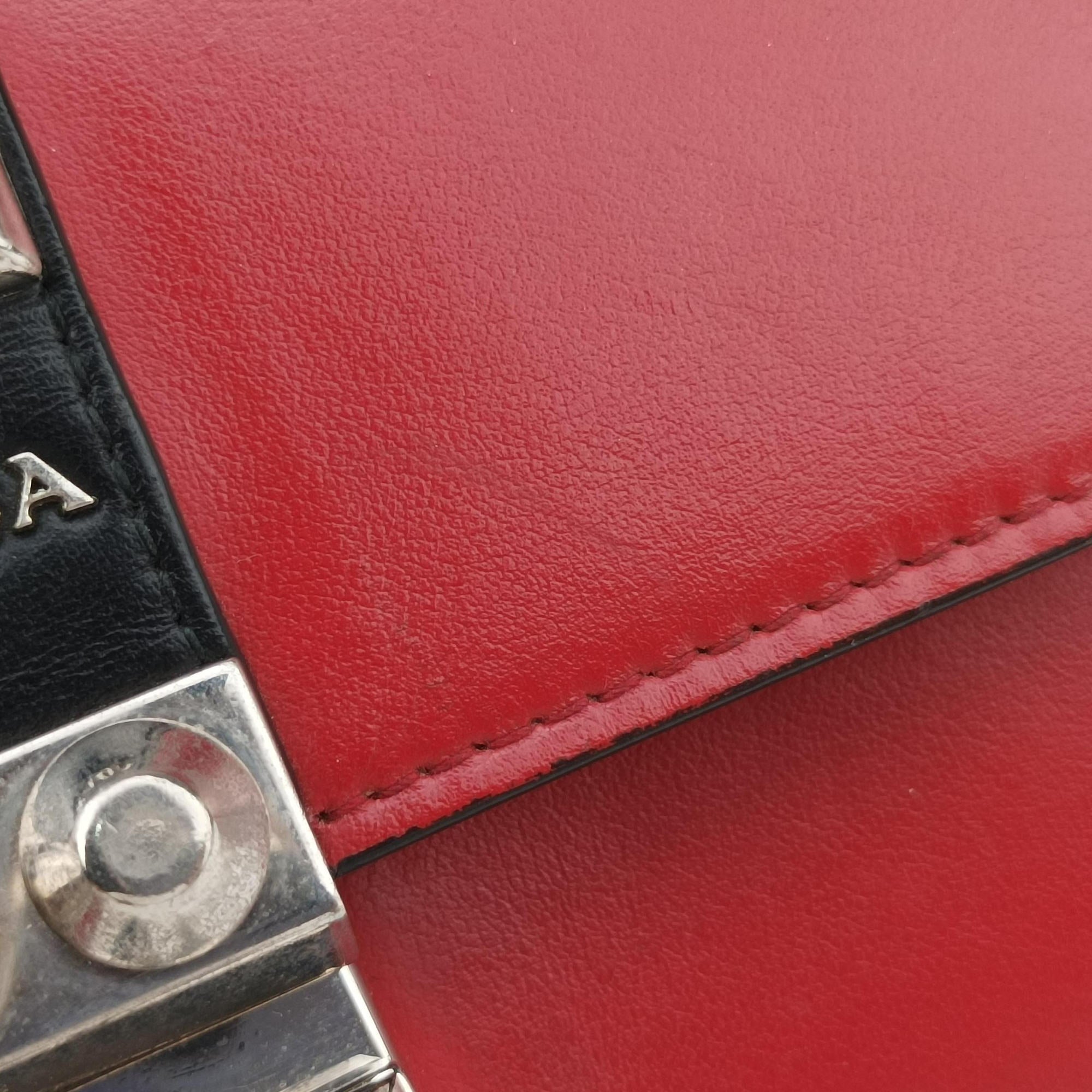 Secondhand Prada Elektra Studded Red Leather IDH061 shoulderbag | stylenewstar