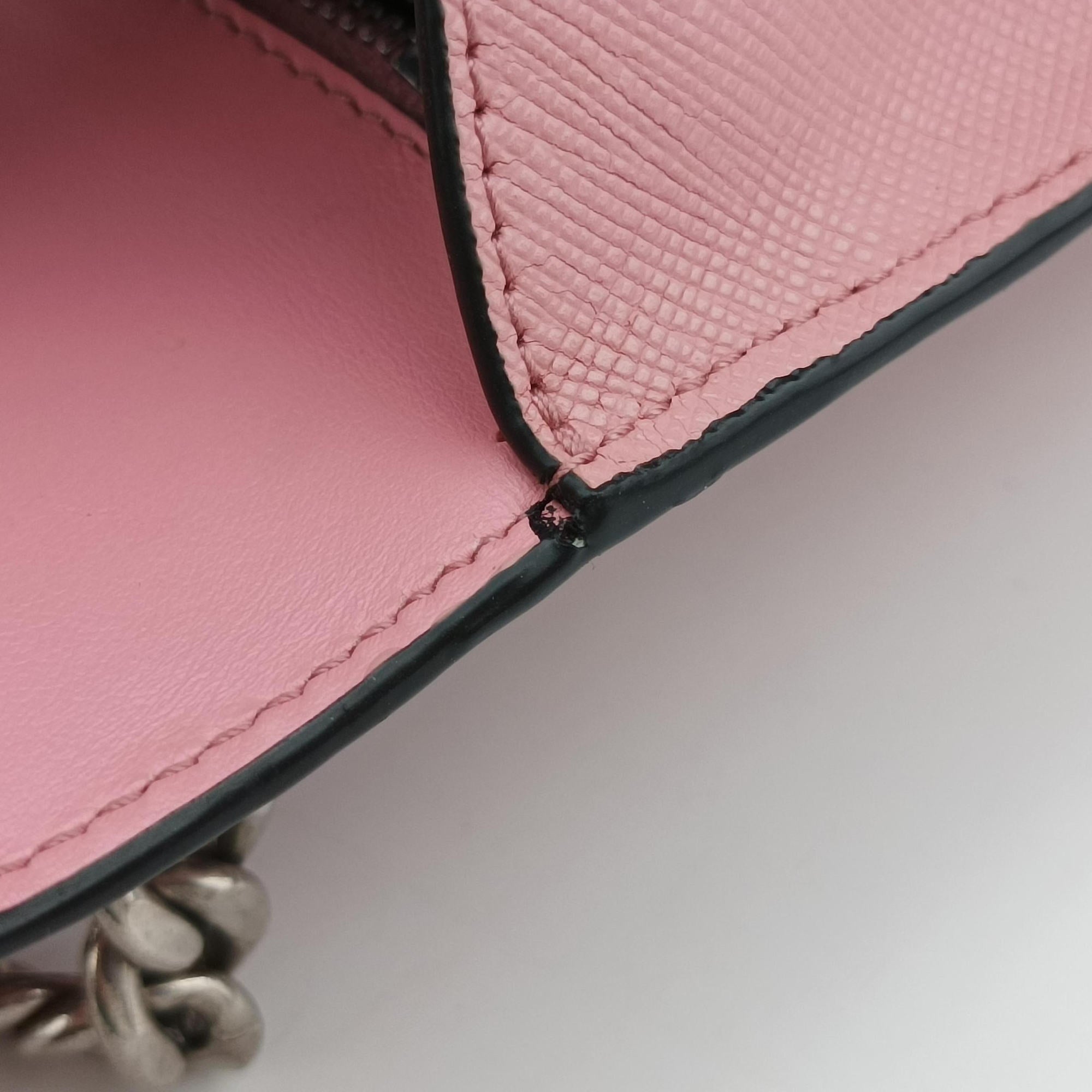 Pre-owned Prada Sound Lock Pink SAFFIANO Leather 1BD034 shoulderbag | stylenewstar
