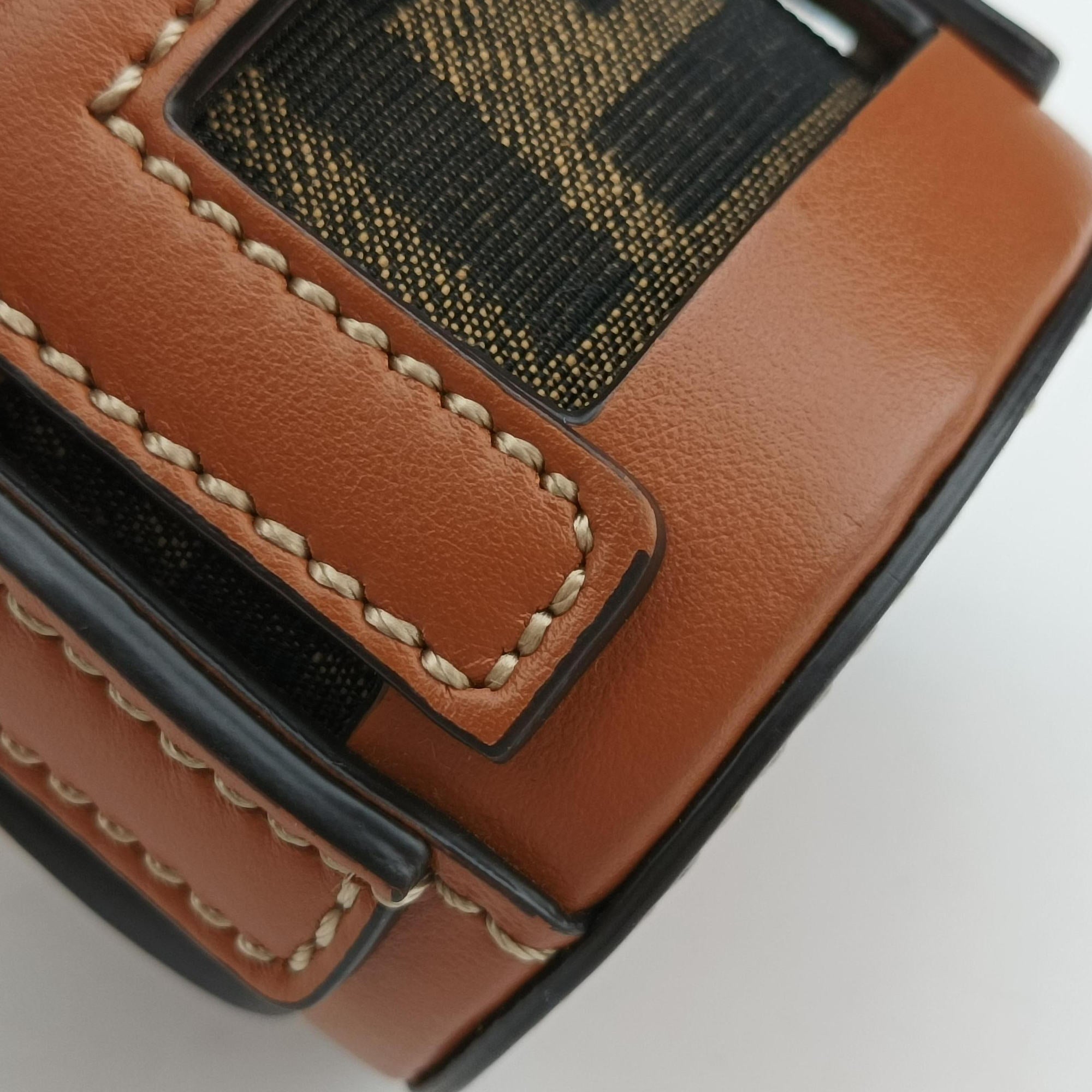 Pre-owned Fendi Nano Step Out Brown Canvas×Leather 7AS189 shoulderbag | stylenewstar