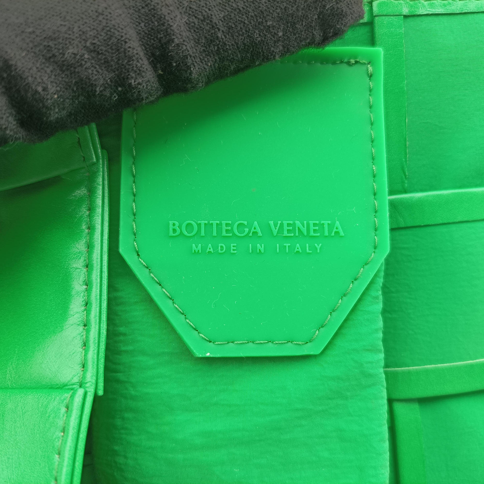 Pre-owned Bottega Veneta candy cassette Green Leather  shoulderbag | stylenewstar