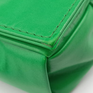Pre-owned Bottega Veneta candy cassette Green Leather  shoulderbag | stylenewstar