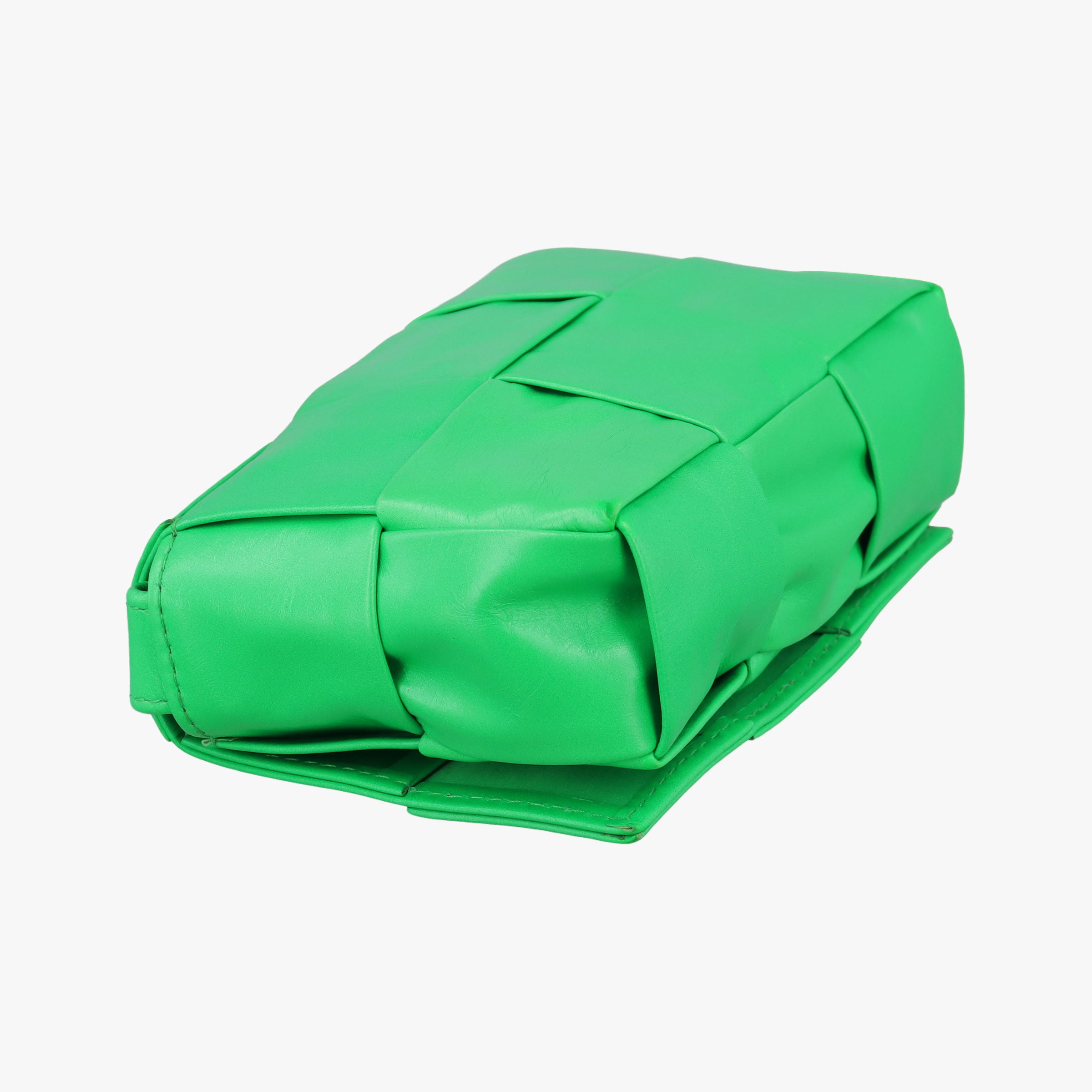 Pre-owned Bottega Veneta candy cassette Green Leather  shoulderbag | stylenewstar