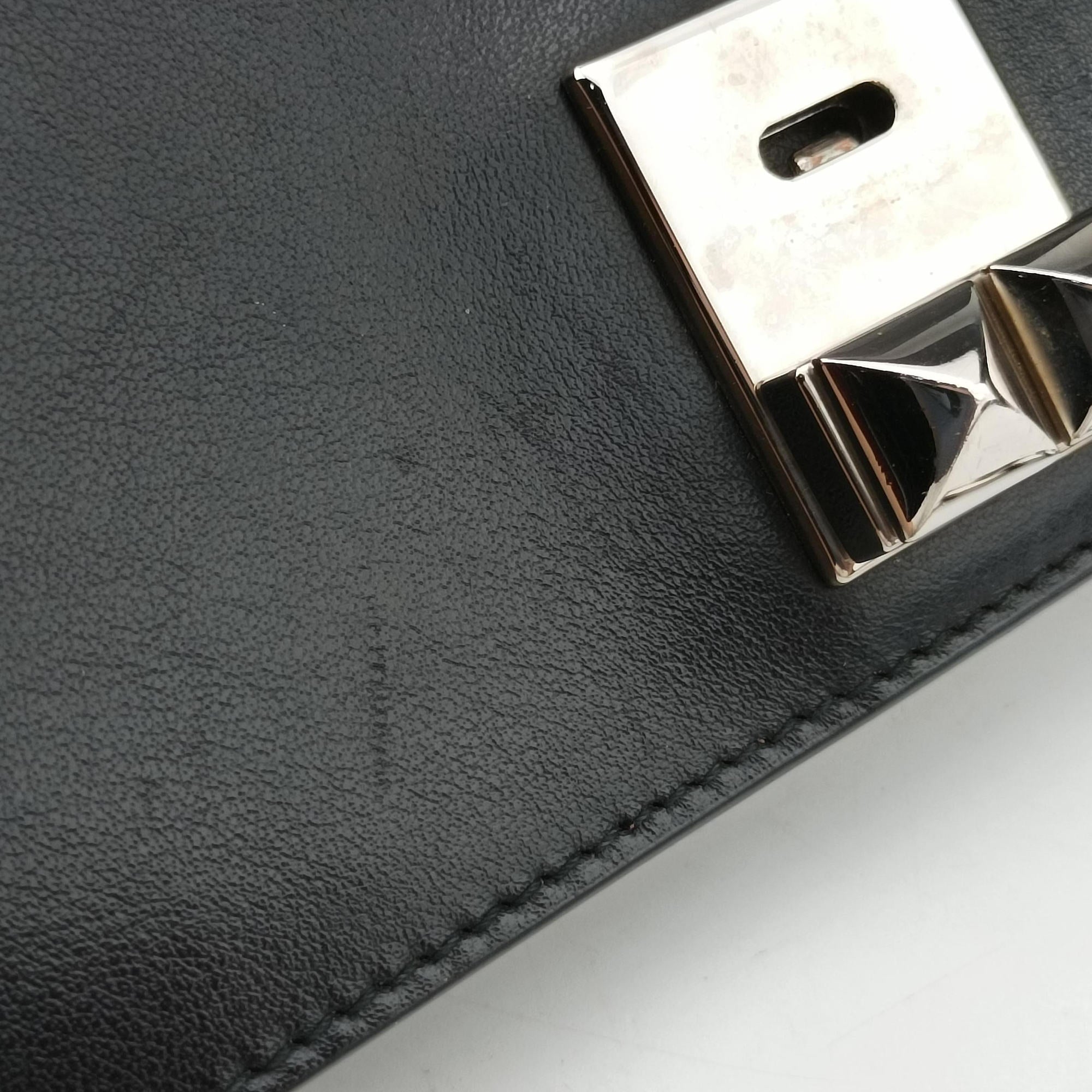 Pre-owned Prada Elektra Studded Black Leather IDH061 shoulderbag | stylenewstar