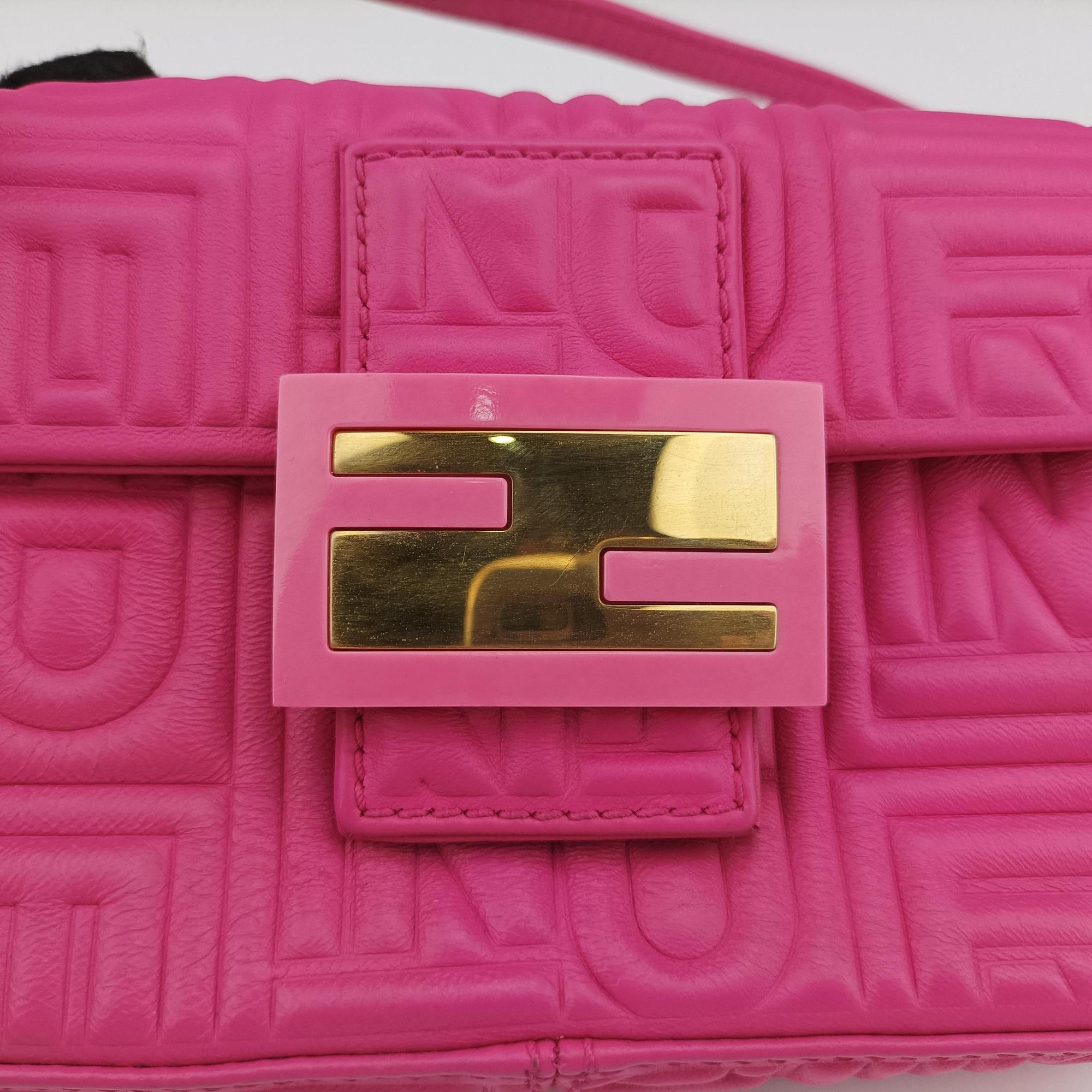 Vintage Fendi BAGUETTE Rose Leather 8BK060 shoulderbag | stylenewstar