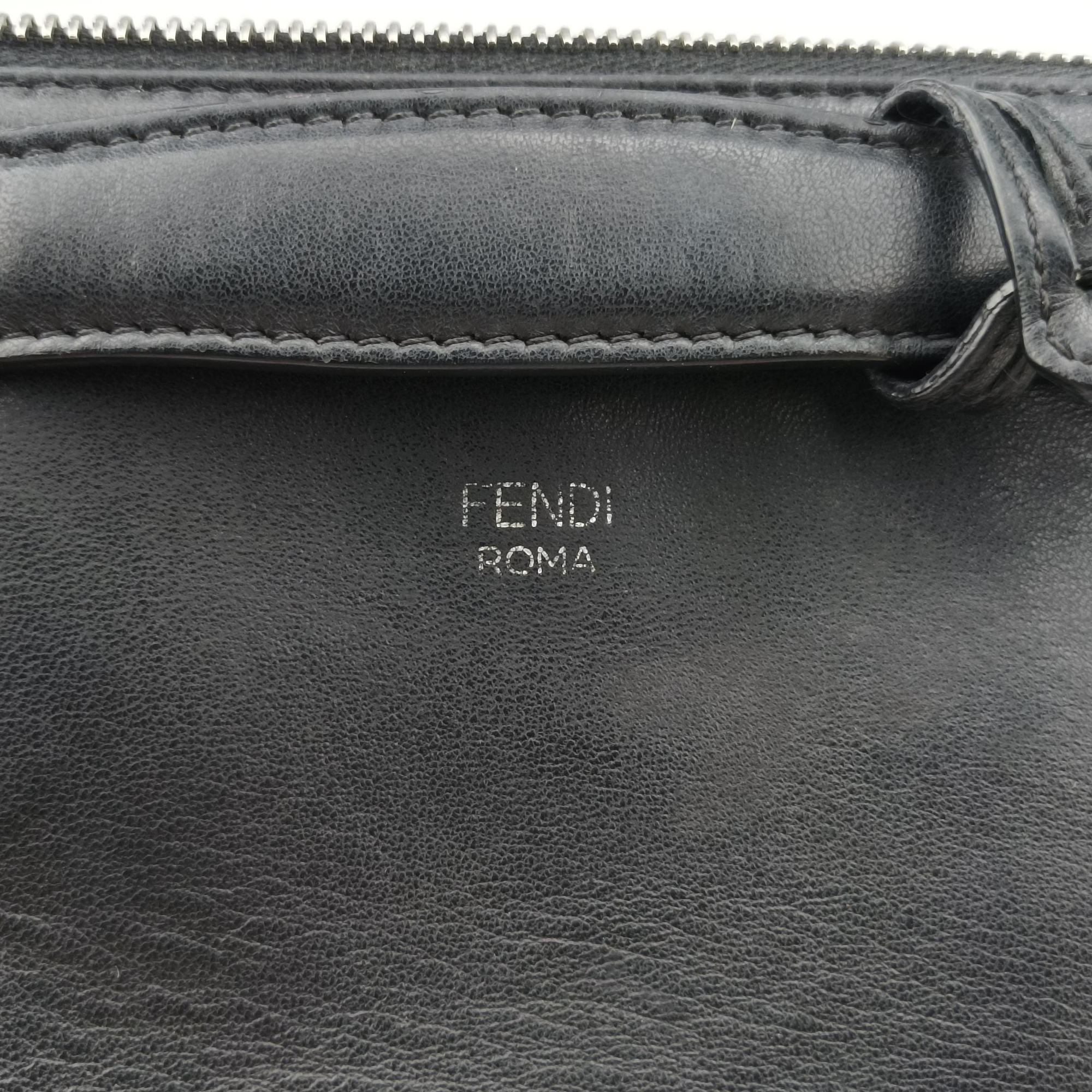Pre-owned Fendi By the Way Black Leather 8BL135 shoulderbag | stylenewstar