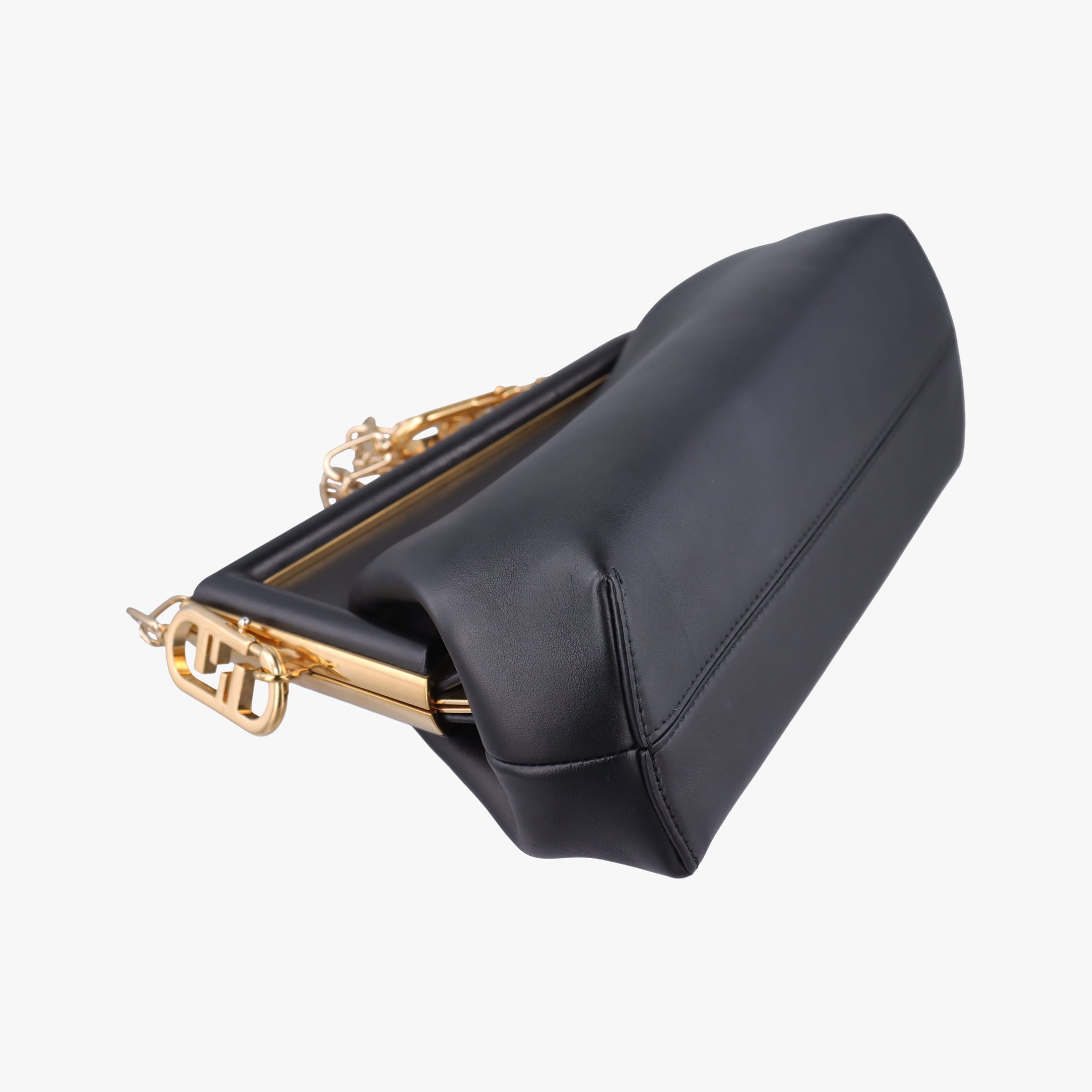 Secondhand Fendi First Black Leather 8BP129 shoulderbag | stylenewstar