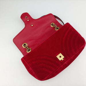 Pre-owned Gucci GG Marmont Red velour 443497 shoulderbag | stylenewstar