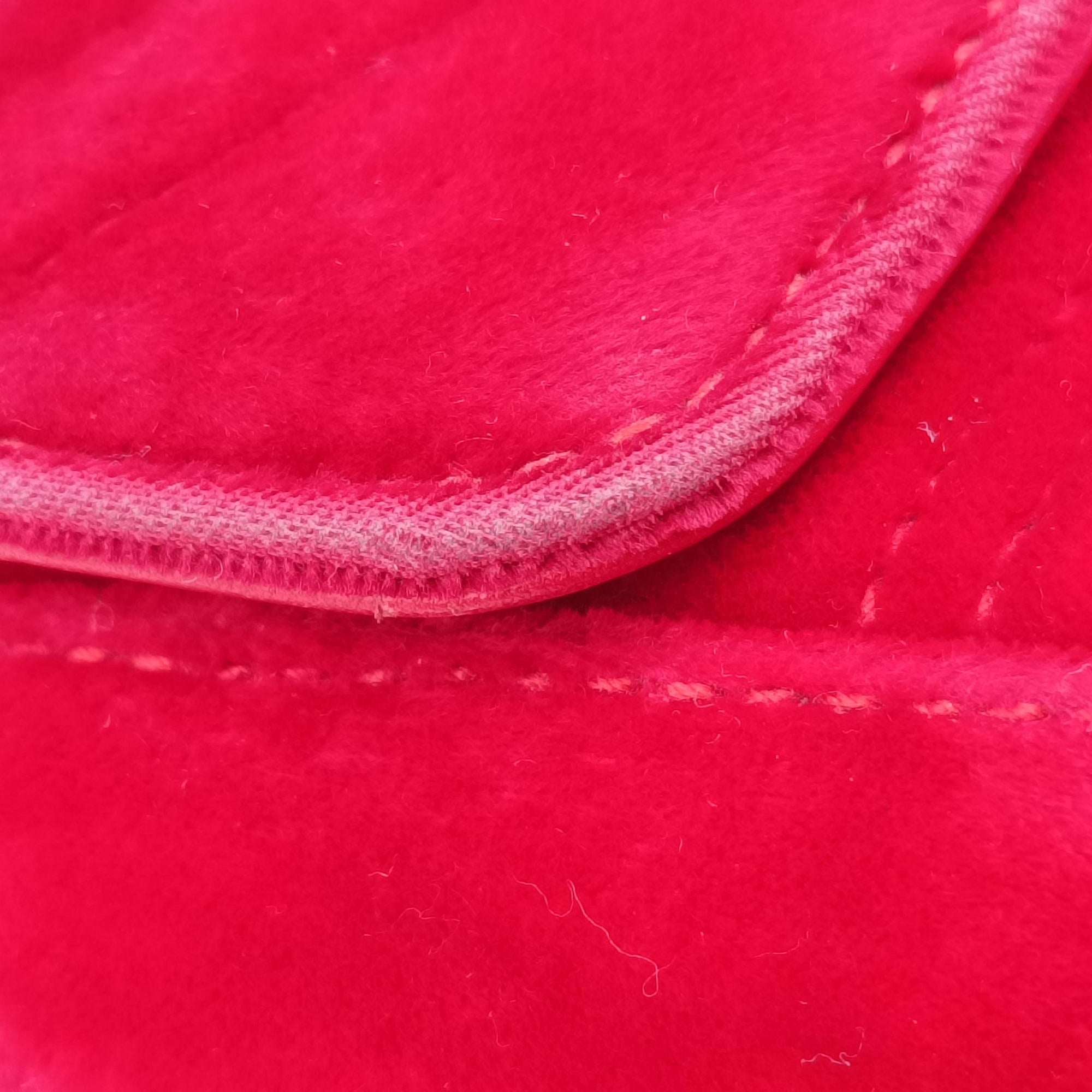 Pre-owned Gucci GG Marmont Red velour 443497 shoulderbag | stylenewstar