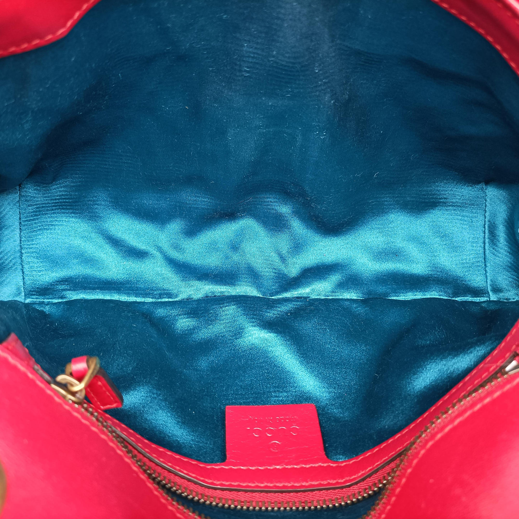 Pre-owned Gucci GG Marmont Red velour 443497 shoulderbag | stylenewstar