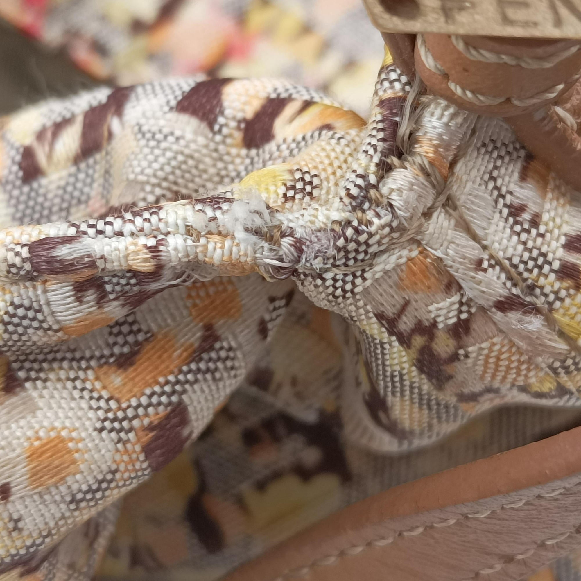 Pre-owned Fendi Baguette Beige×Multicolour fabric 8BR180 shoulderbag | stylenewstar