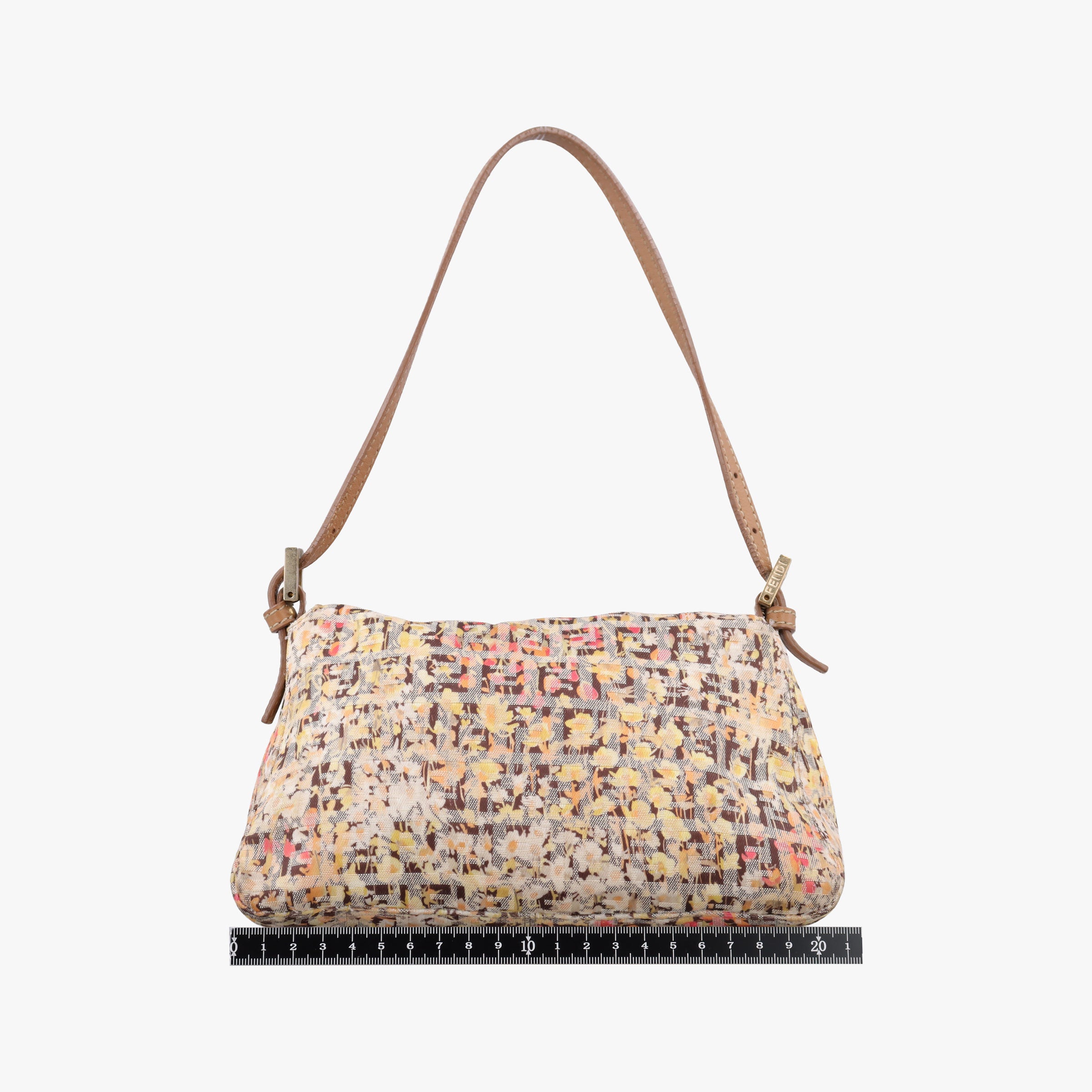 Pre-owned Fendi Baguette Beige×Multicolour fabric 8BR180 shoulderbag | stylenewstar