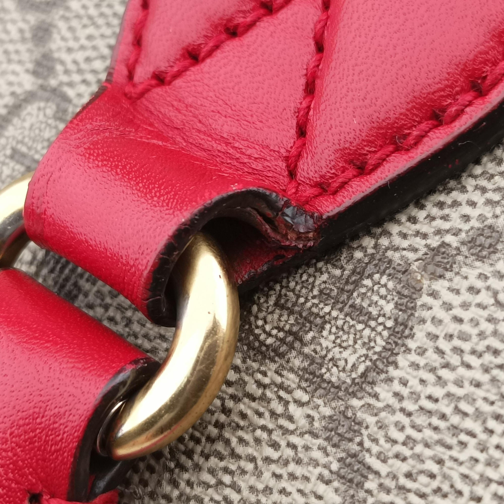 Pre-owned Gucci GG SUPREME Beige×Pink×Red PVC coated canvas × leather 409534 shoulderbag | stylenewstar